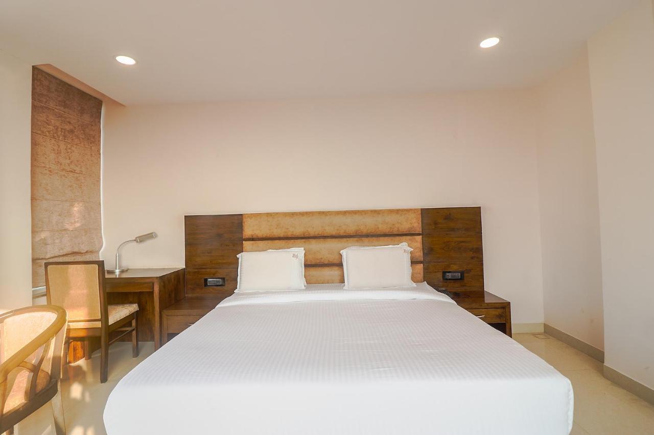Fabhotel Mid Town Grand 판체쿠라 외부 사진