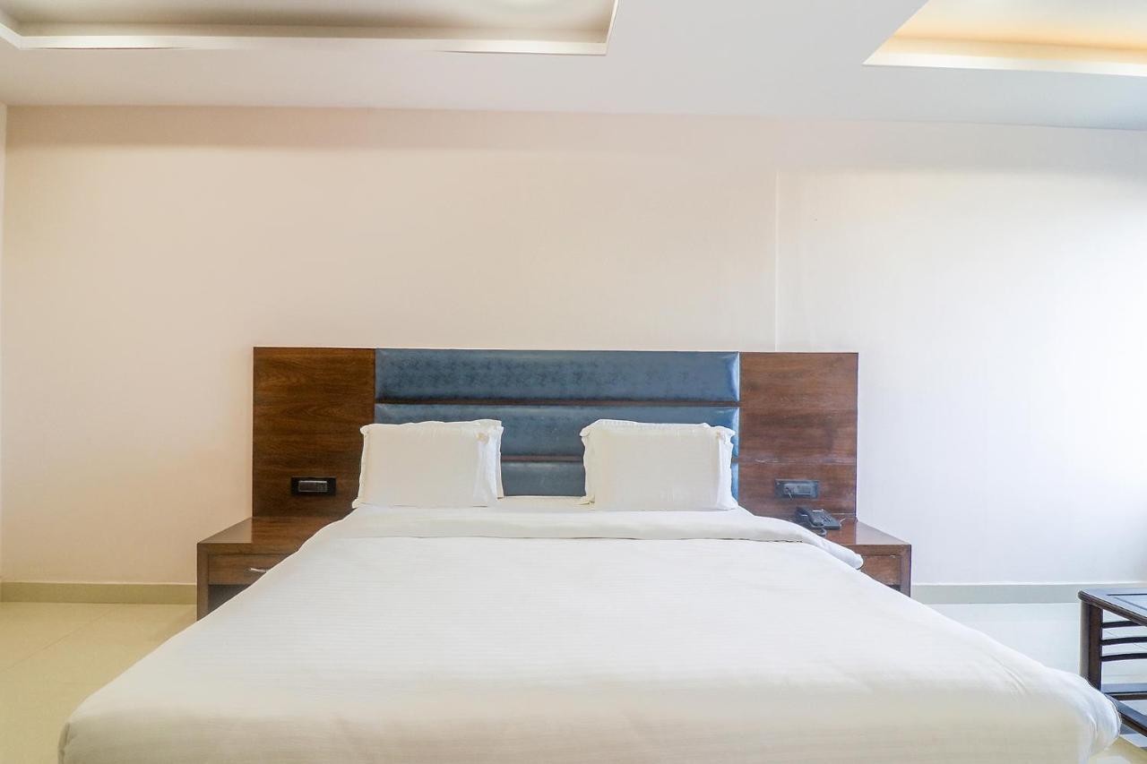 Fabhotel Mid Town Grand 판체쿠라 외부 사진