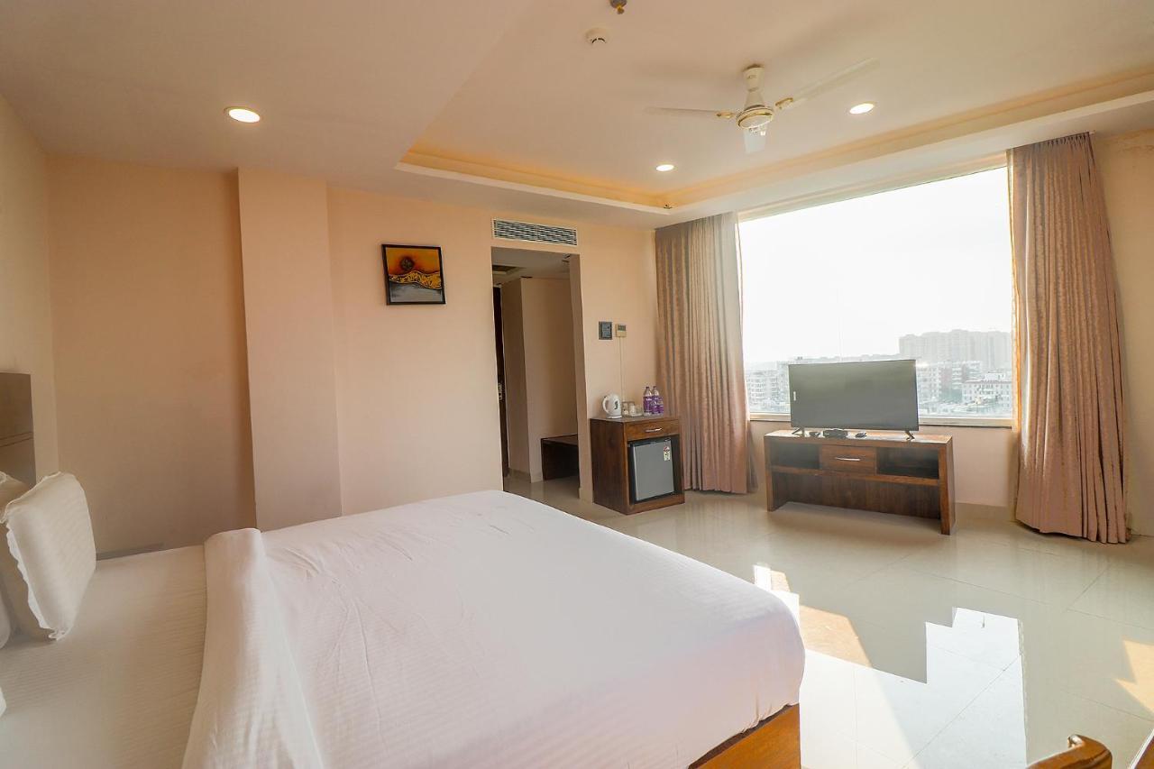 Fabhotel Mid Town Grand 판체쿠라 외부 사진
