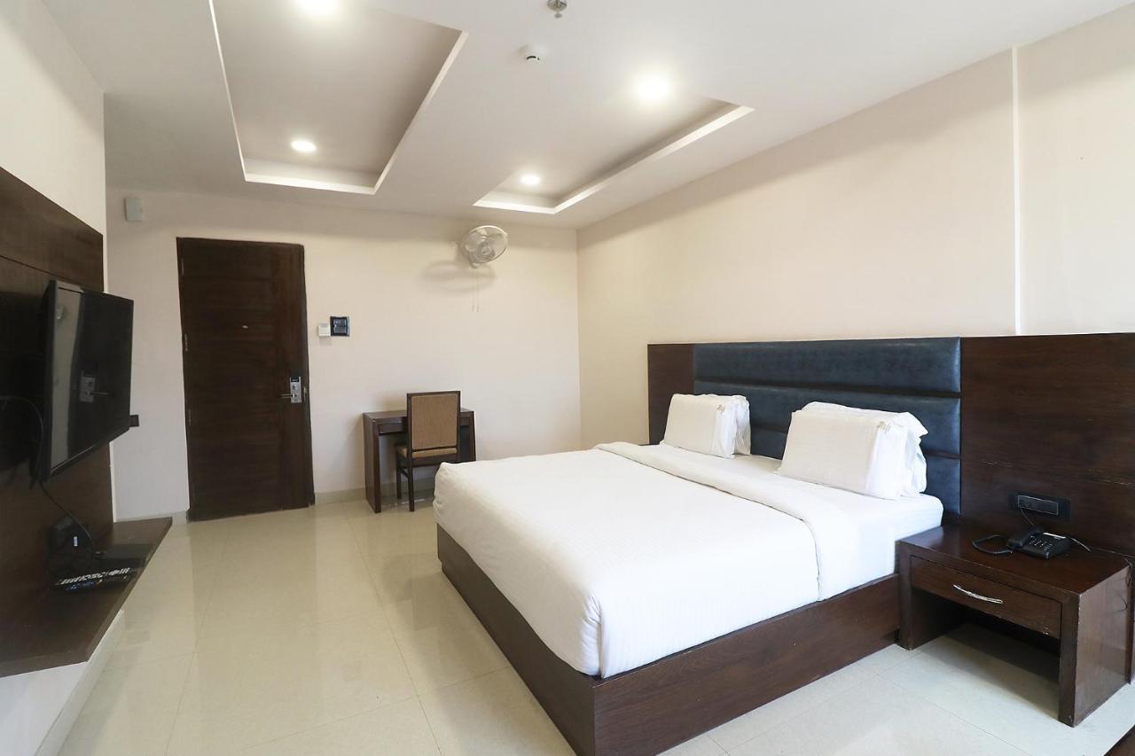 Fabhotel Mid Town Grand 판체쿠라 외부 사진