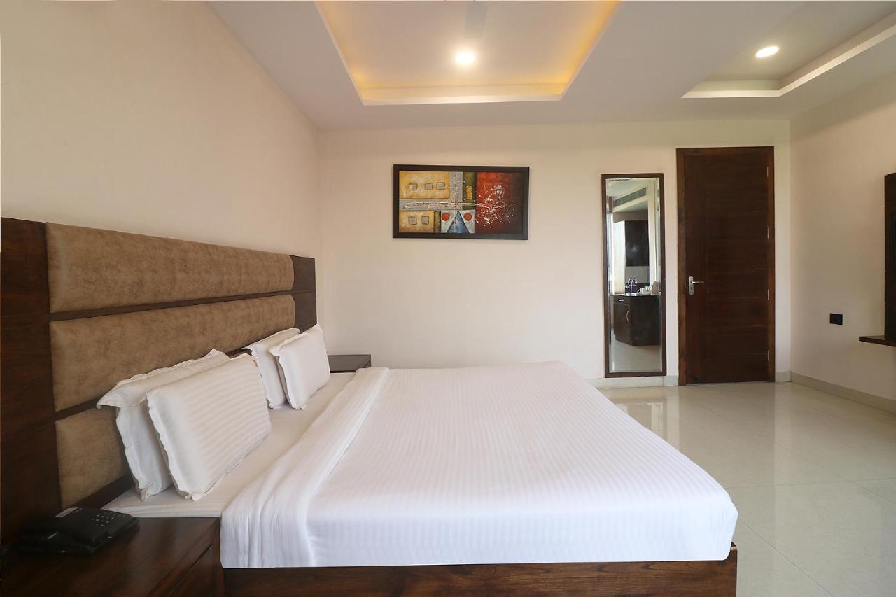 Fabhotel Mid Town Grand 판체쿠라 외부 사진