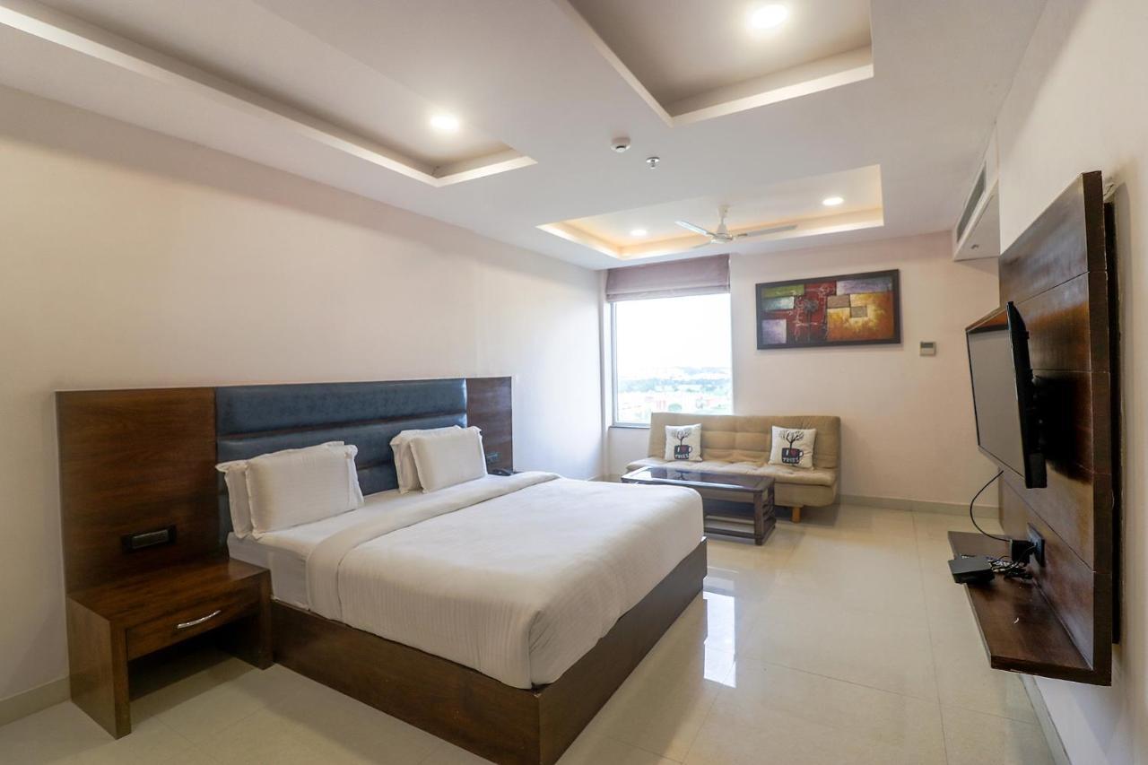 Fabhotel Mid Town Grand 판체쿠라 외부 사진
